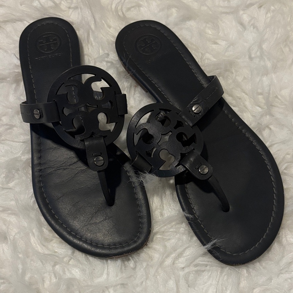 Tory Burch Miller thong sandals dark grey Leather
